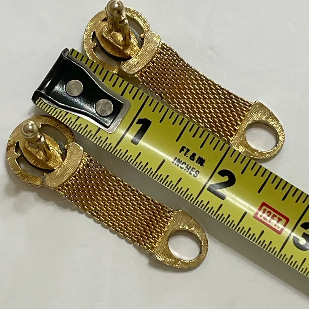 Vintage SWANK Men’s Cufflinks Gold-tone Green Jade Stone Web Mesh Band